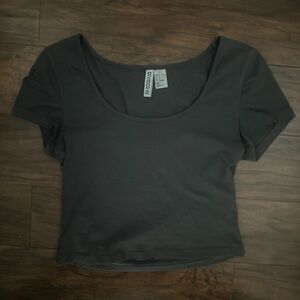 H&M dark grey Scoop Neck Cropped Tee - Short Sleeve